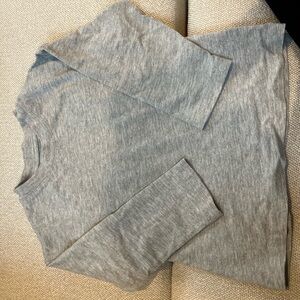 H&M Heather Gray Crew Neck Top